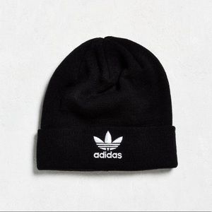 adidas black trefoil beanie/toque